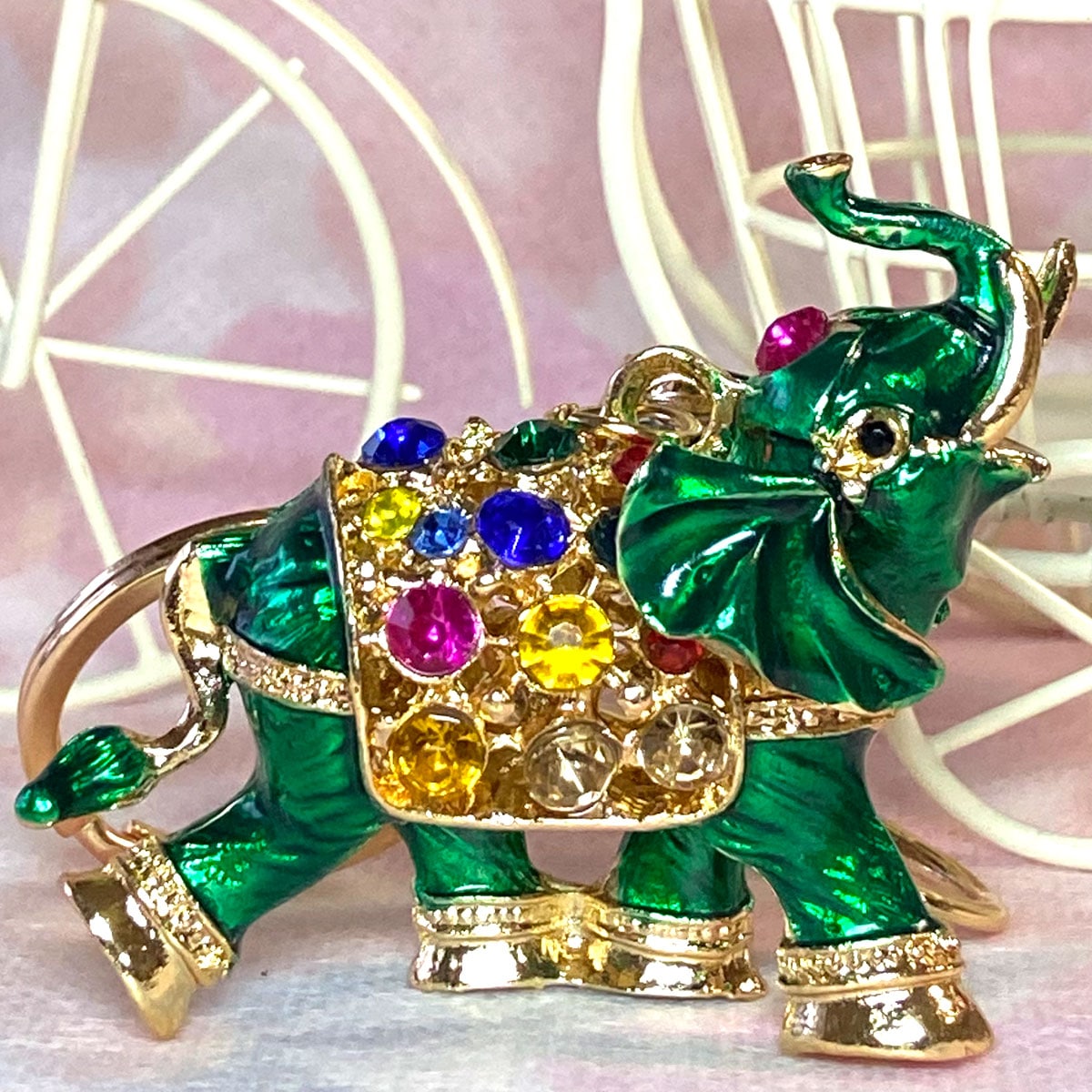 象（ゾウ）キーホルダー Bタイプ｜エナメル仕上げの可愛いバッグ