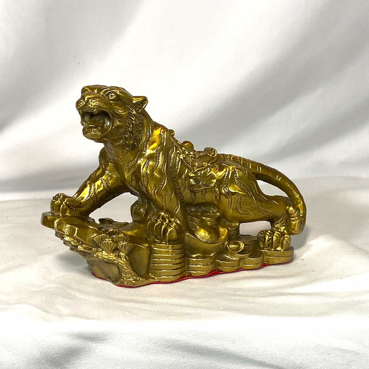 上山虎 虎の置き物 20cm×13cm 真鍮製 風水置物 金運 財運 事業運 邪気