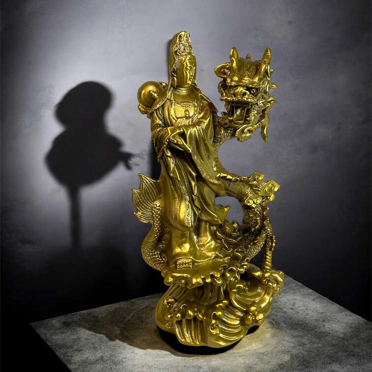 騎龍観音 真鍮製 高さ25cm 龍神 仏像 龍頭観音 龍 観音像 贈り物や