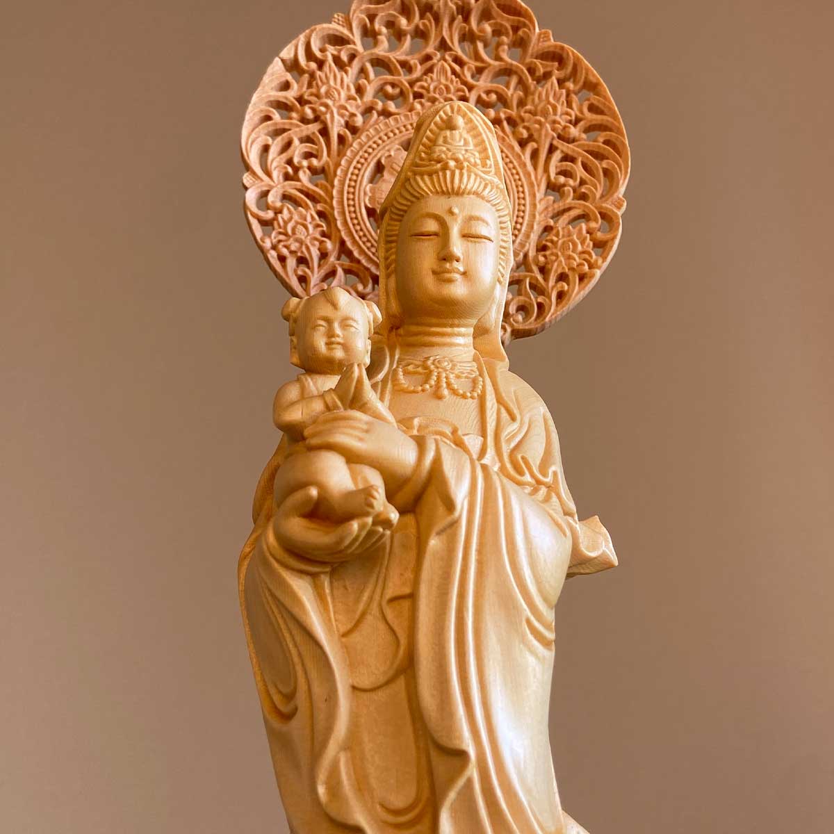 慈母観音 仏像 36cm｜家内安全・子授け・無病息災・安産祈願を願う