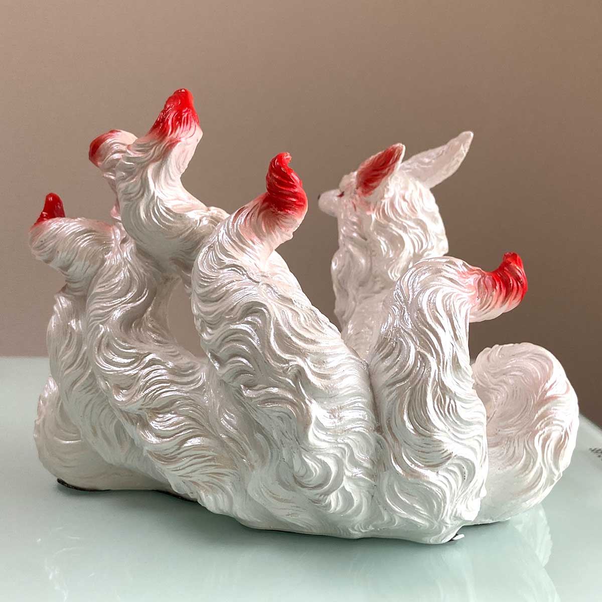 九尾の狐 中サイズ 置物｜金運・商売繁盛・家庭円満｜屋内外対応の開運