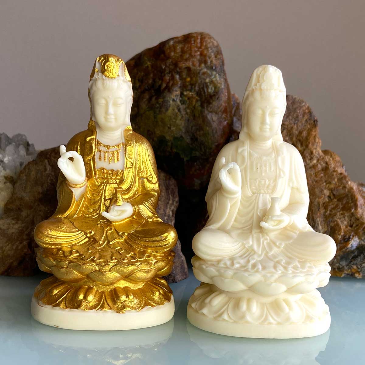 黄楊木彫 背屏蓮華 淨瓶観音仏像 置物 工芸品 Amazon｜千手観音 仏像 観音像 木彫 檜 細工木彫 風水 開運 工芸