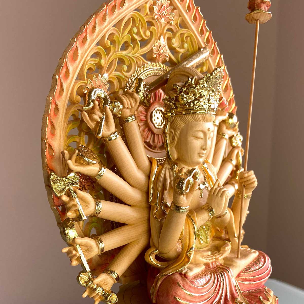 珍品 木彫仏像 准提菩薩座像 准提仏母 彫刻 一刀彫 天然木檜材 極上彫刻 木彫り仏像 准胝観音菩薩 七倶胝仏母像 天人丈夫観音
