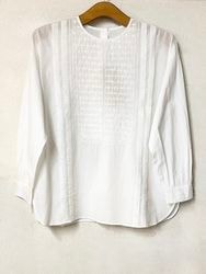 maison de SOIL/�᥾�� �� �����롡��60S ORGANIC CAMBRIC WITH EMB BACK OPENING CREW NE�إ���å��ݥ����б���