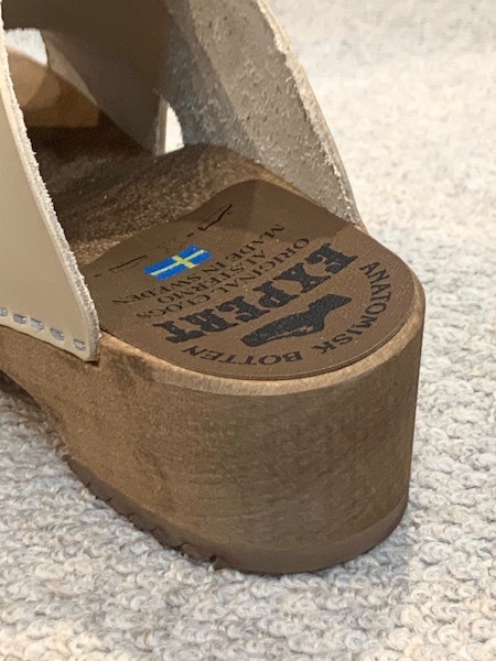 EXPERT/ѡ VINTAGE WIDE CROSS STRAP SANDAL WITH REGULAR HEEL WOODEN SOLE   NEP2001̵