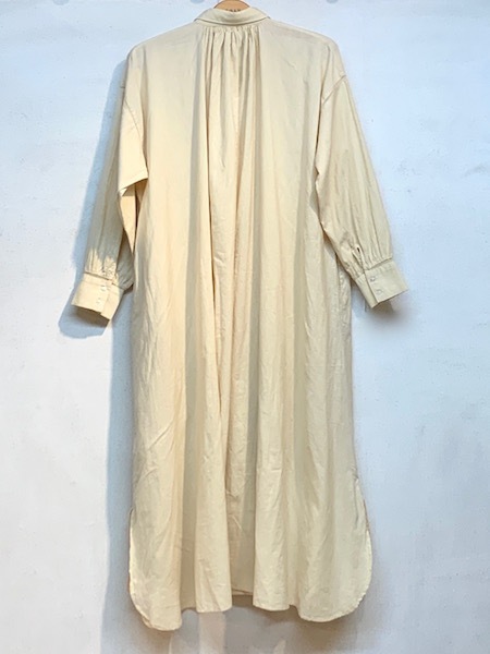 SALE maison de SOIL/᥾ɥ롡HEAVY COTTON KHADI WITH SELVAGE NECK GATHERED MAXI SHIRT DRESS WITH BELTINMDS20723[̵]