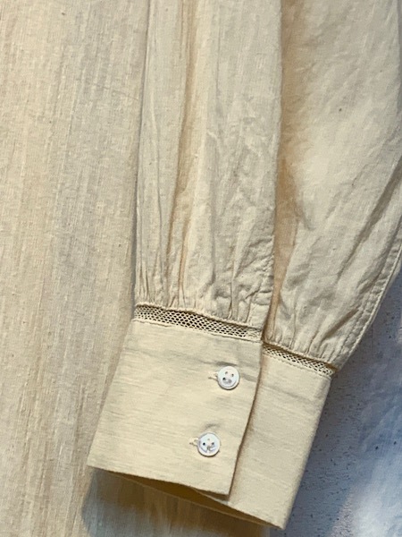 SALE maison de SOIL/᥾ɥ롡HEAVY COTTON KHADI WITH SELVAGE NECK GATHERED MAXI SHIRT DRESS WITH BELTINMDS20723[̵]