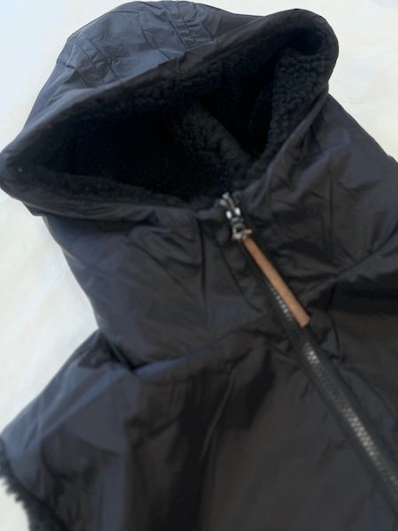 ARMEN/�������REVERSIBLE ZIP-UP FLEECE HOODED VEST������ADNAM2552��[����̵��]