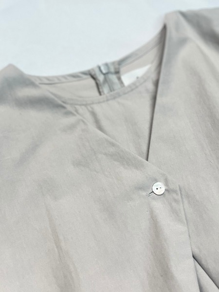 Si-Si-Si/ORIGAMI BLOUSE22025-S022̵ϡؤ椦ѥåб