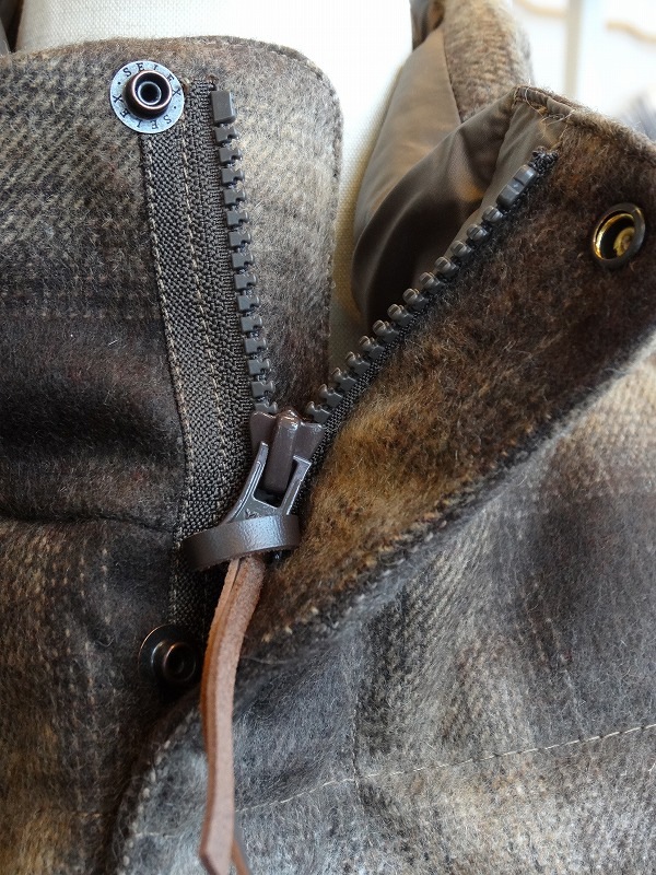 SALE ARMEN/WOOL DOWN FRONT ZIPSNAP HIGH-NECK VEST[̵]