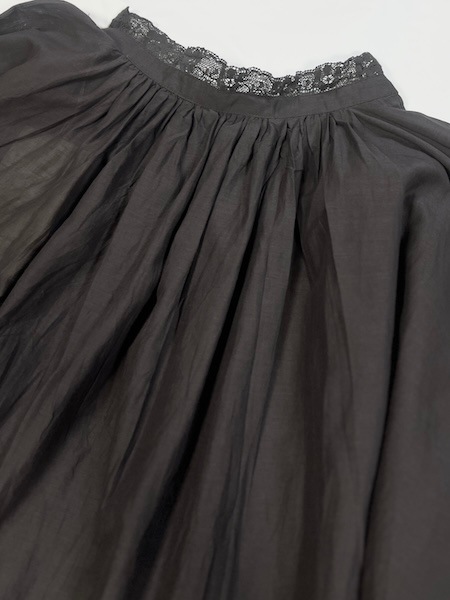 SOIL/ソイル 80s COTTON VOILE LACE LACE&LOOP BUTTON GATHERED SMOCK