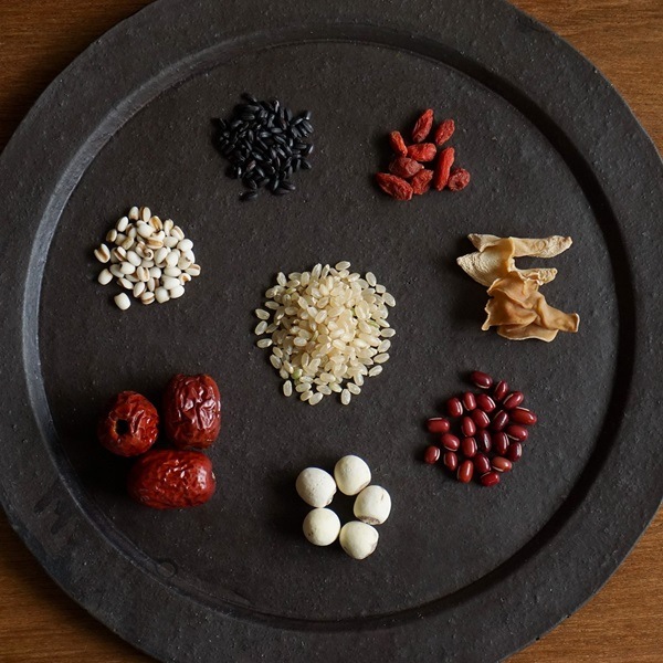 �ڥۥ磻�ȥǡ����եȡۼ¿����θ��ƴ� 3�￩����٥��å�<��3����>