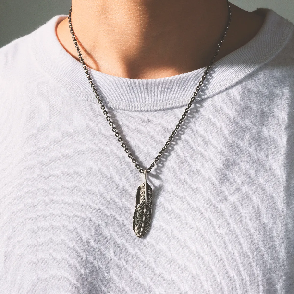 【STARTER NECKLACE対象アイテム】フェザー(右向き) シルバー925製ペンダントトップ