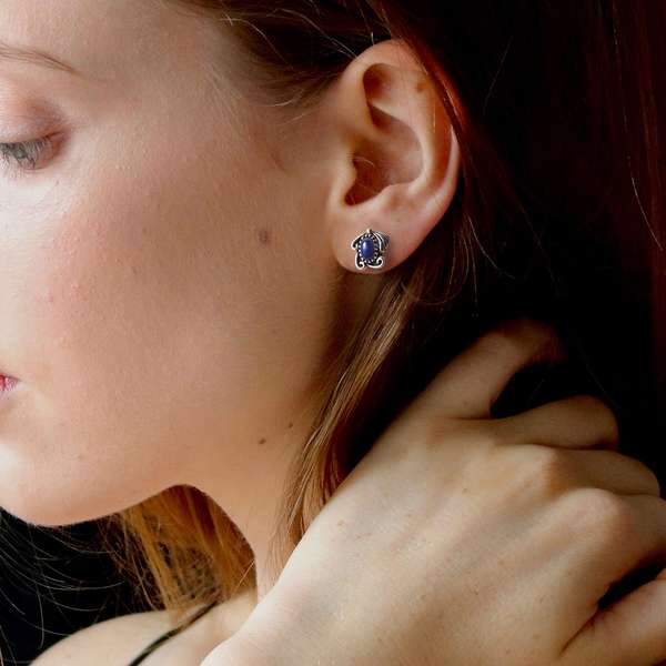 天然石ラピスラズリ ストーンピアス