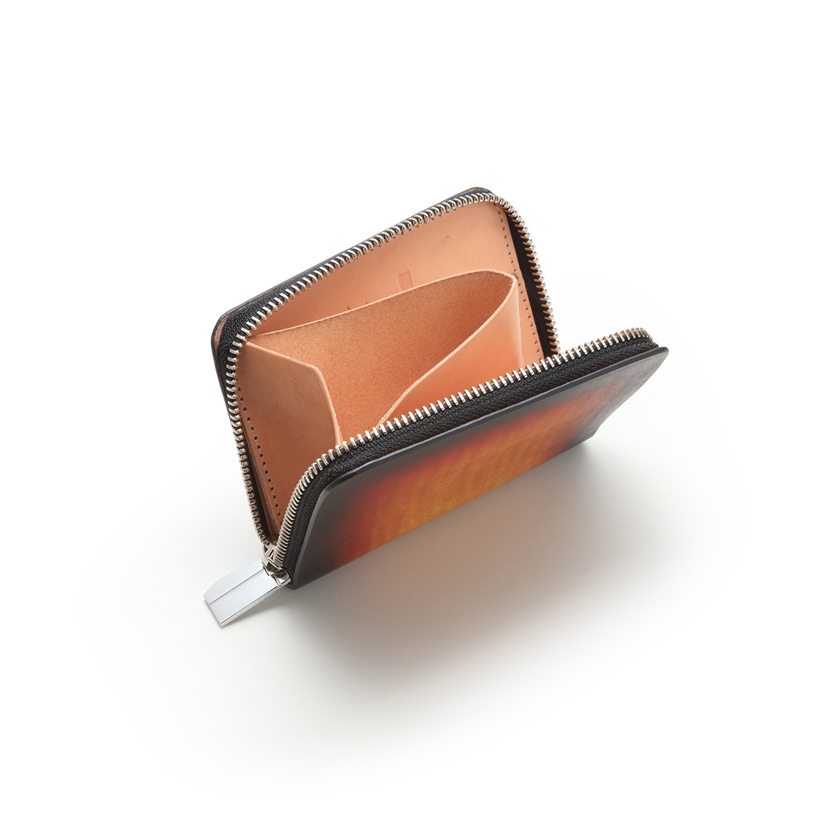 ラウンドファスナー ショートウォレット/サンニーロ/カーリーメイプル/サドルレザー