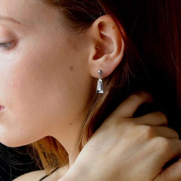 天然石シェル ストーンピアス【片耳】