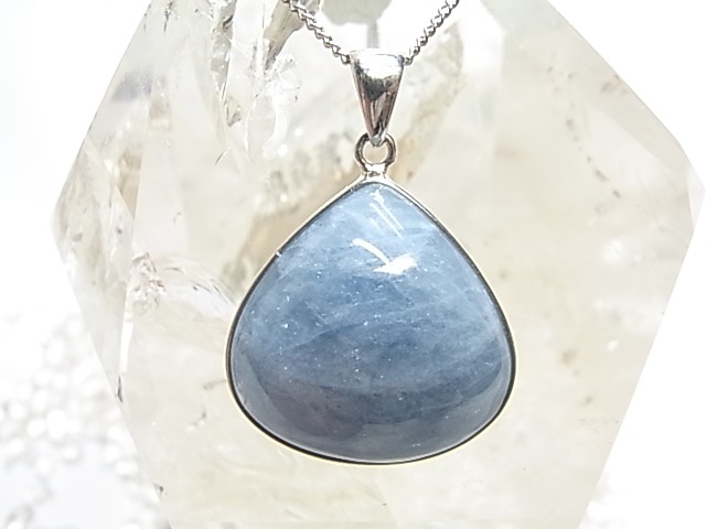 ハイグレード】アクアマリン 天然石 ハートカービング 31mm