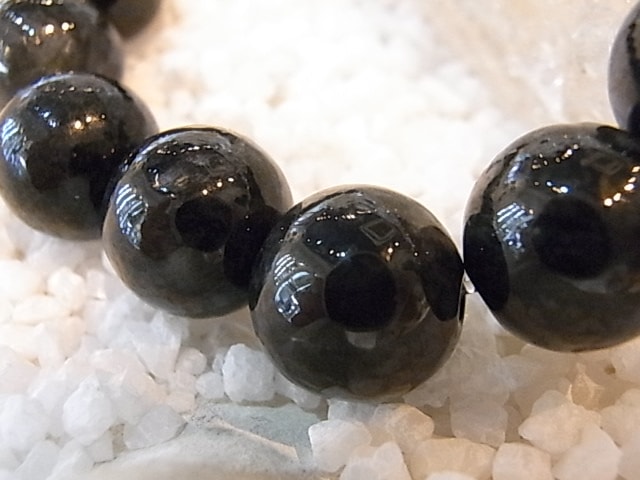 BU00359F 糸魚川産 黒翡翠ブレスレッド | すべての商品 | 鎌倉聖石