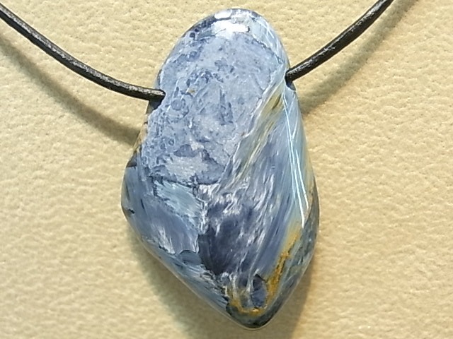 PK00169F ブルーピーターサイト ペンダントヘッド(ナミビア産