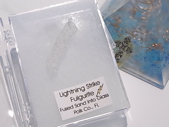 BU00207F �ե륰�饤��