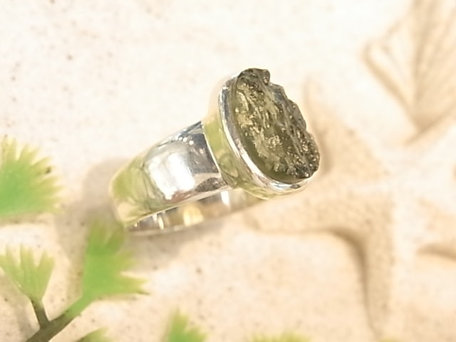 RA00011 モルダバイト シルバーリング | 新着商品 | 鎌倉聖石 SacredStones