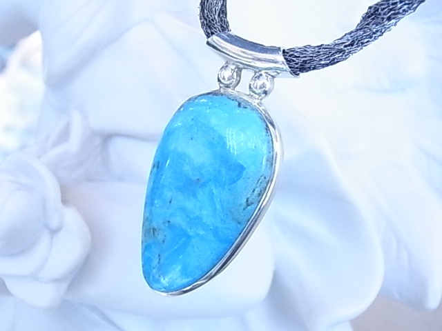 BU00370F ���������������٥åȻ�