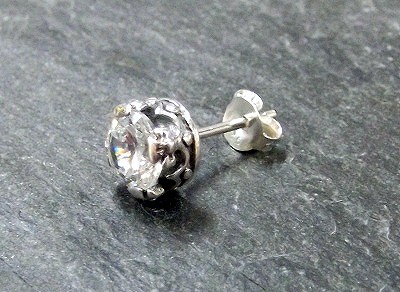 Code.Z】ジルコニアピアス《1個売り》354-00195-00