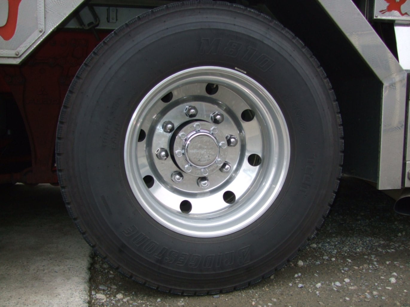 メッキリアハブキャップ ふそう大型用