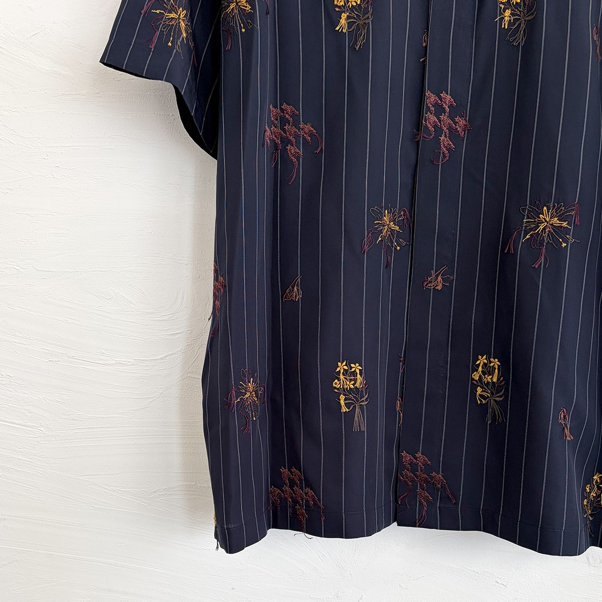 NEZU YOHIN TEN / 根津洋品店 スーベニール エンブロイダリーショート