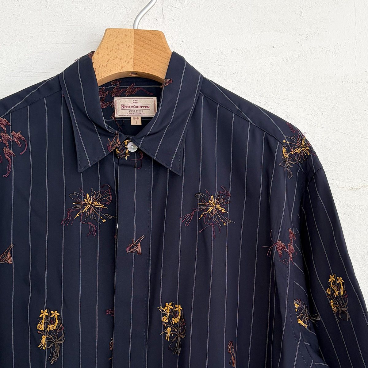 NEZU YOHIN TEN / 根津洋品店 スーベニール エンブロイダリーショート