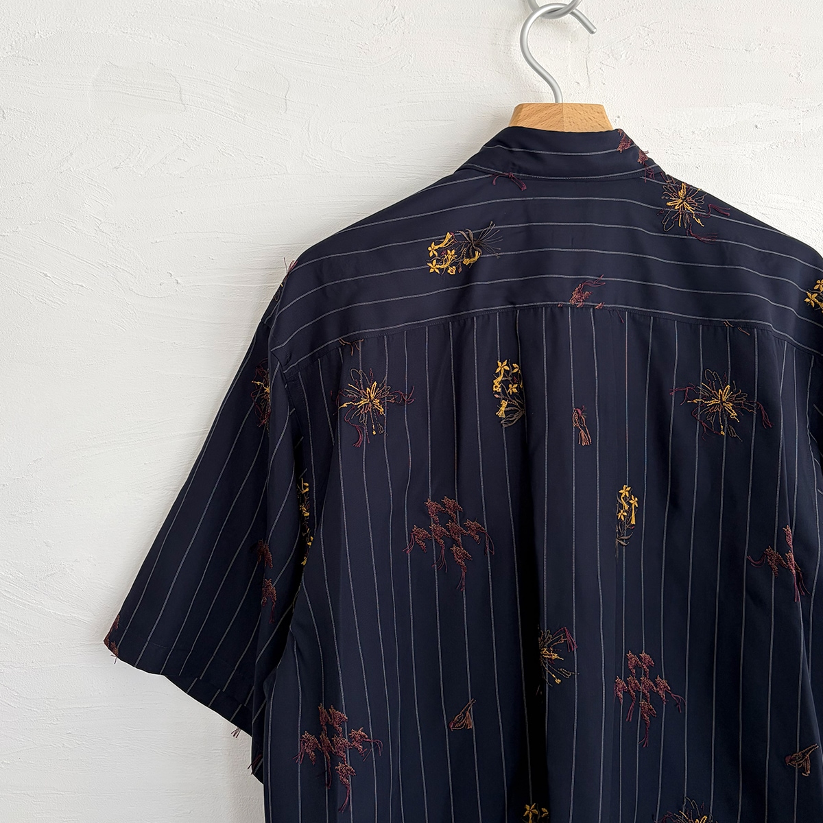 NEZU YOHIN TEN / 根津洋品店 スーベニール エンブロイダリーショート