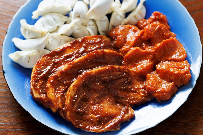 【（有）江中畜産】松村牧場 香り豚ロース・ヒレ味噌漬け、香り豚餃子の詰め合わせ（送料込）