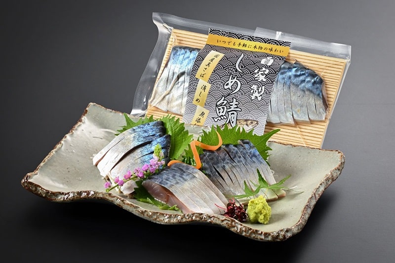 【憩い処みなみ】極上浅締めトロしめ鯖と福井県の郷土料理へしこの食べ比べセット（送料込）