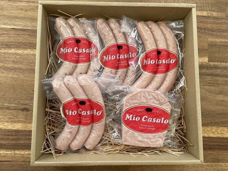 【ハム・ソーセージ工房ミオ・カザロ】小江戸黒豚ソーセージ詰め合わせ（冷凍）（送料込）
