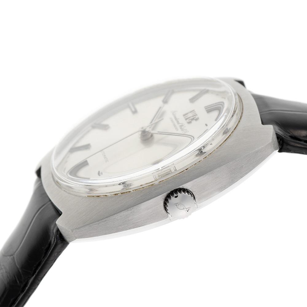 IWC【1968年製】クッション デイト Ref.822|ヴィンテージウォッチ専門