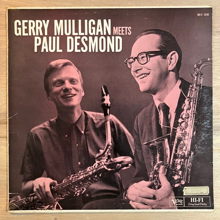 GERRY MULLIGAN / MEETS PAUL DESMOND