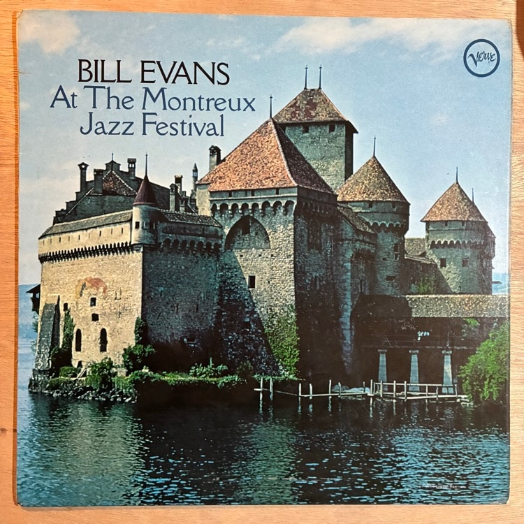 BILL EVANS / AT THE MONTREUX JAZZ FESTIVAL