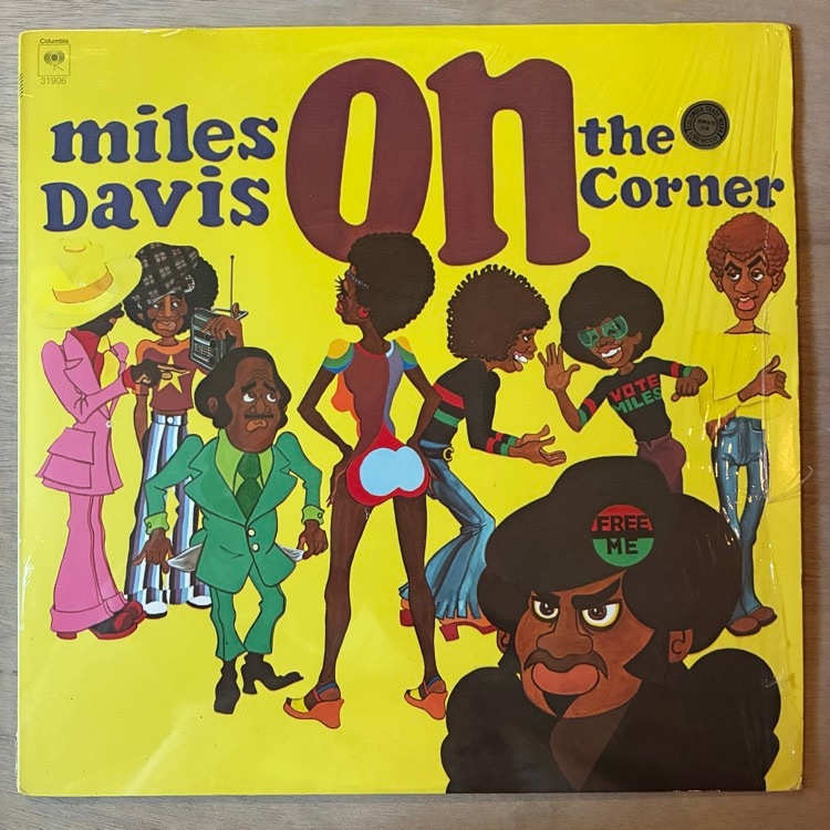 MILES DAVIS / ON THE CORNER