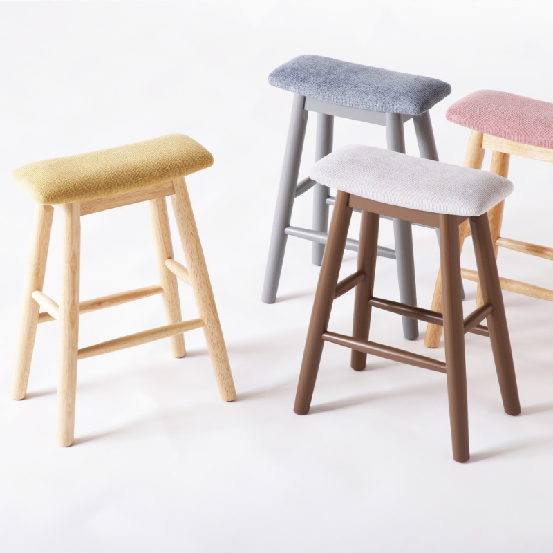 キッチンやランドリールームで使える 軽量 スリムなスツール スラットスツール