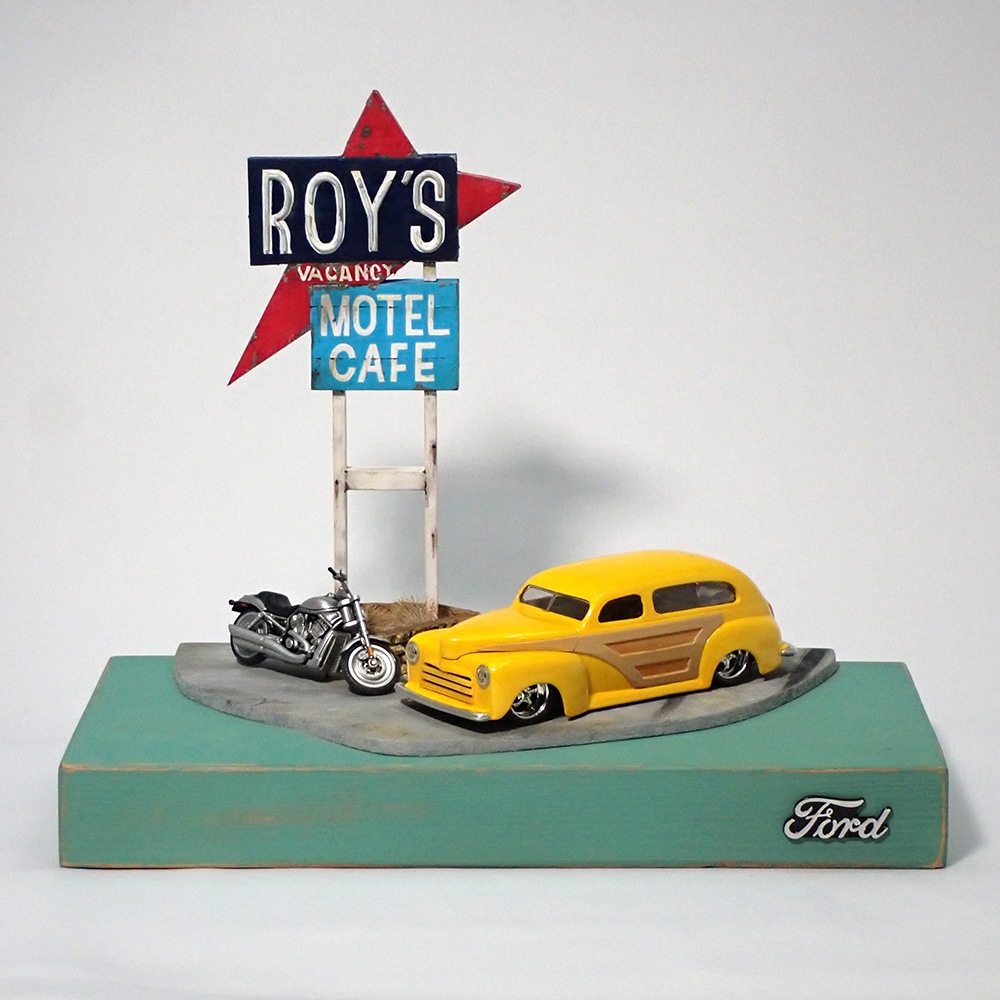 ROY'S(ロイズ) ：クールケースガレージ 塗装済完成品 1/48スケール