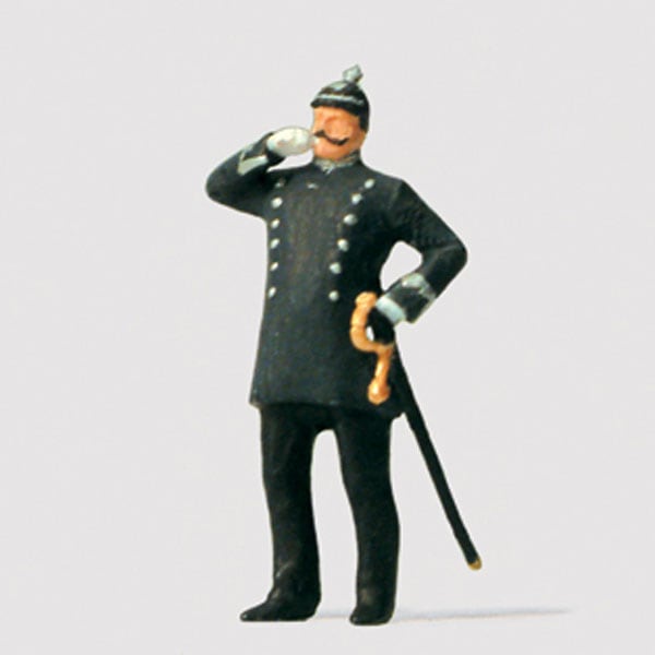 1900年ごろのベルリンの警察官 ：プライザー 塗装済完成品 HO(1/87