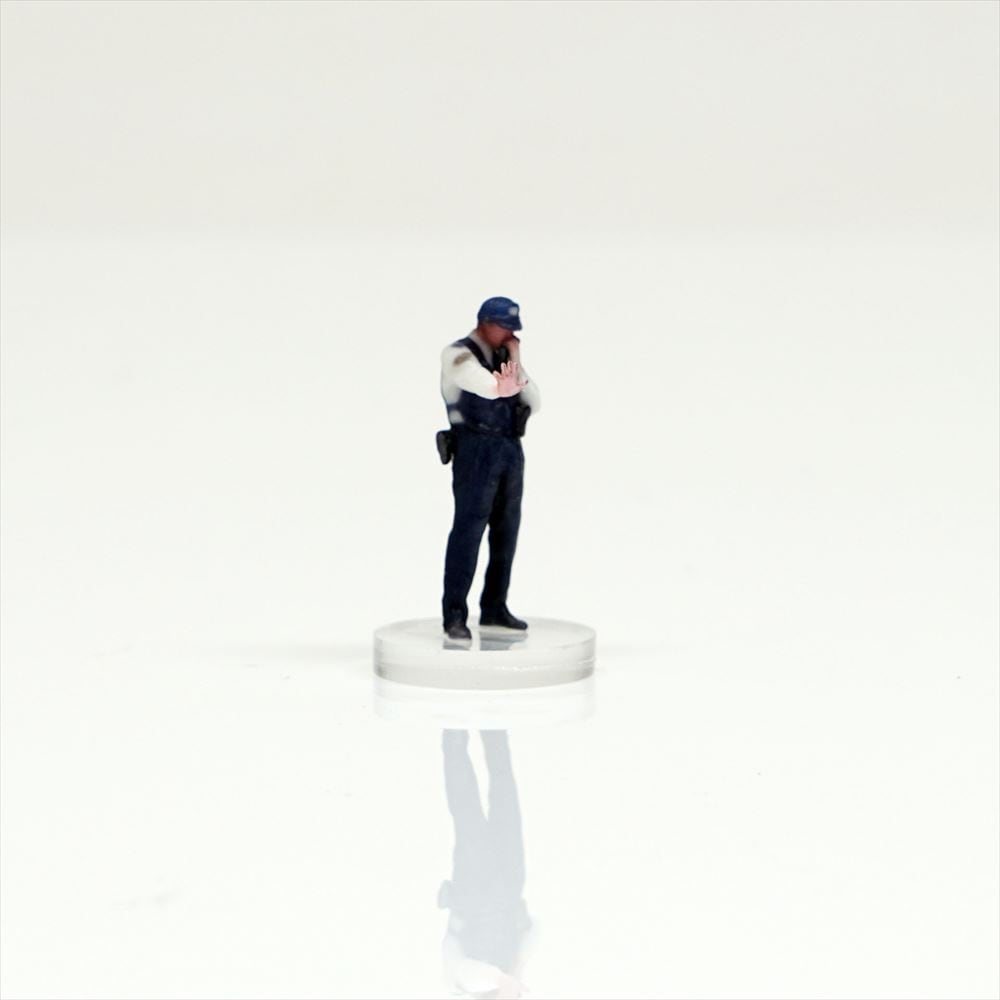 1/64 LIGHT CREATE 警察官 フィギュア 2体セット 5月中旬発送予定」Light create 1/64 フィギュア 警察官 2体