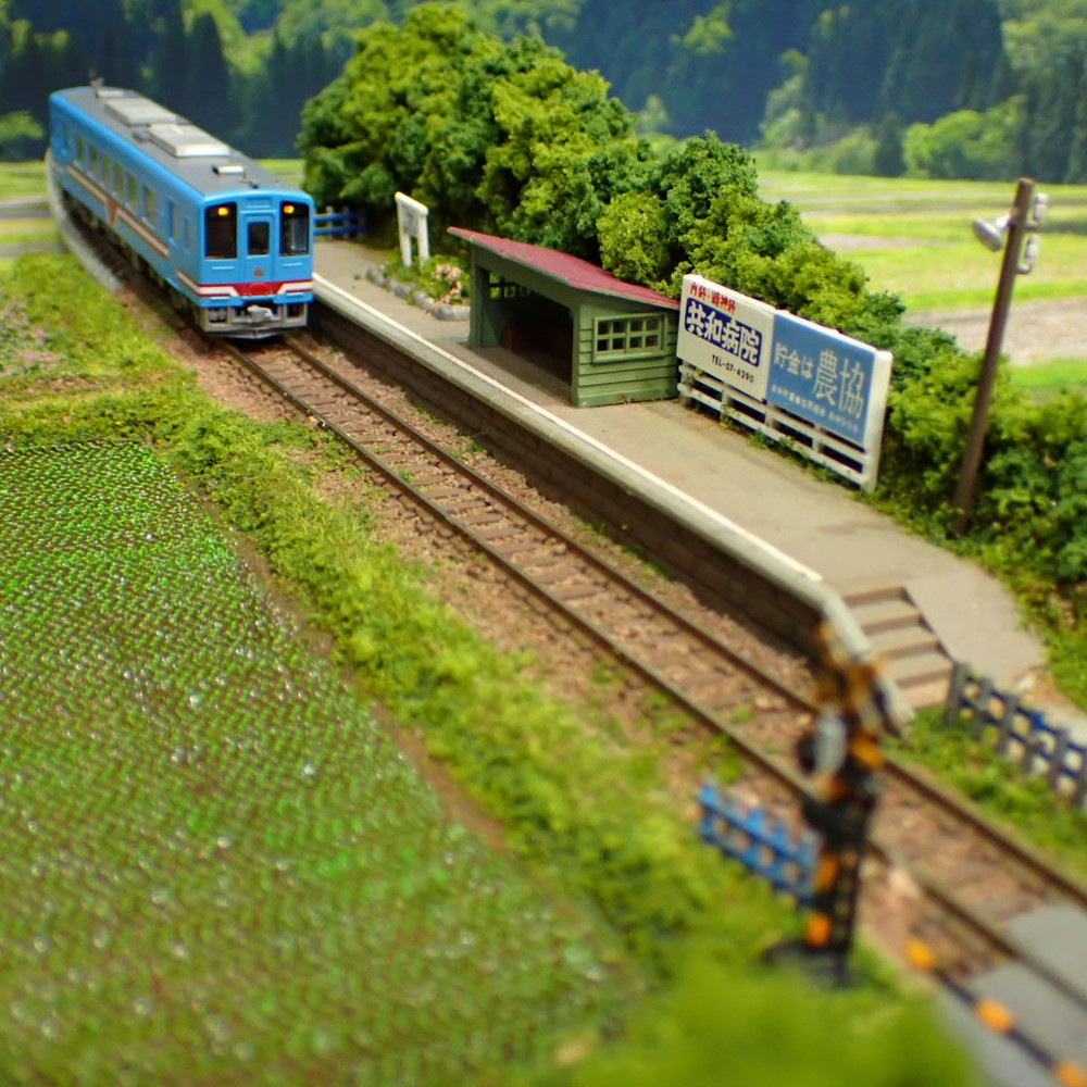 ��3������N���������ߥ˥쥤�����ȡ����Ŀ����κ��ۡ� KDF�������Ѵ����ʡ�1/150������