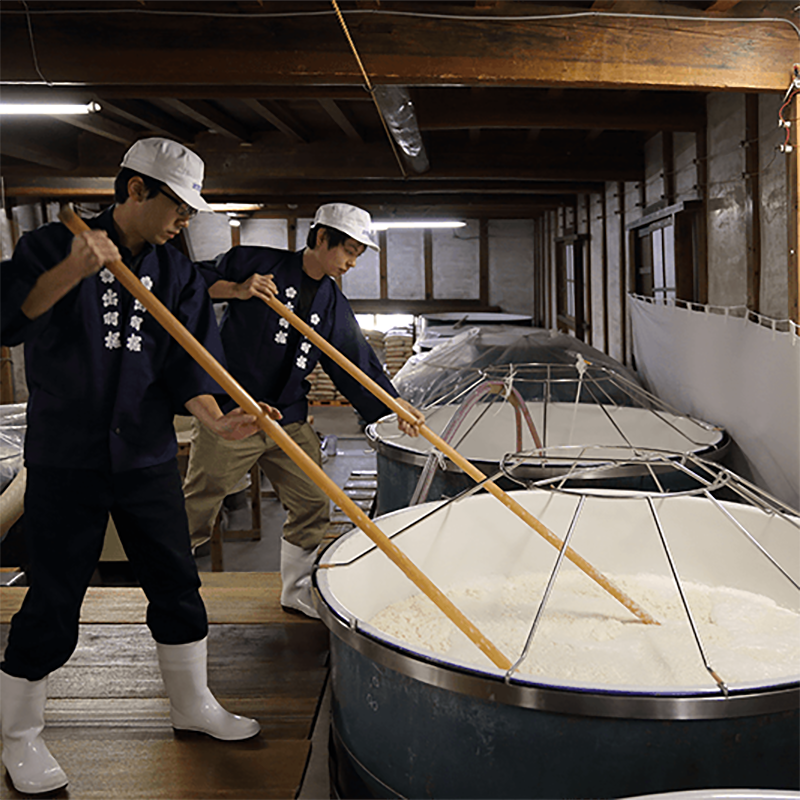 �б����ֺ��֡׶���� [1.8L]