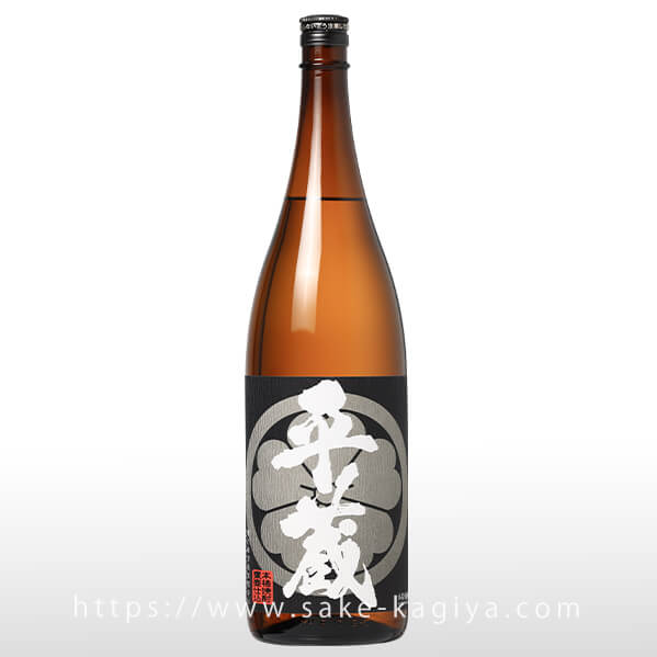 平蔵 焼酎 伝統的なスタイル 平蔵 芋焼酎（黒麹） 1.8L | 櫻乃峰酒造 | 酒専門店鍵や