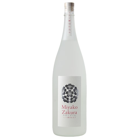 芋焼酎】Miyako Zakura「白ワイン酵母」 2025 25度 1800ml | 本格焼酎