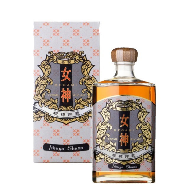 女神 樽貯蔵 40度 720ml  麦焼酎 軸屋酒造