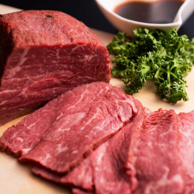 Meatyou 黒毛姫牛 ローストビーフ タレ付 500g R-002　 メーカー直送　代引 同梱不可