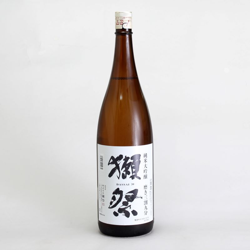 獺祭39 純米大吟醸 1800ml 獺祭 純米大吟醸 磨き39 1800ml （カートン無し）｜地酒（日本酒）通販