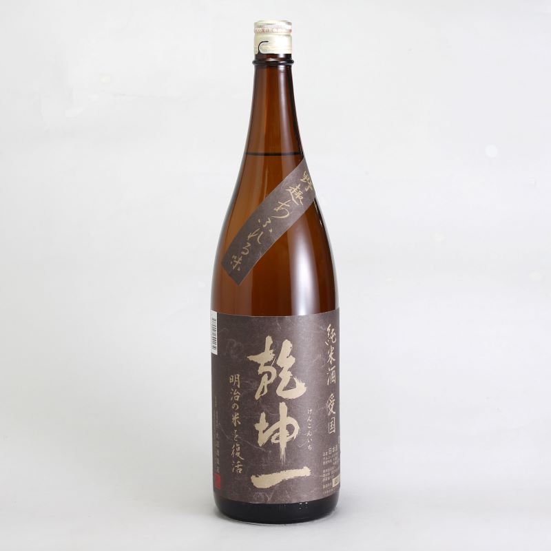 乾坤一　純米酒　愛国　1800ml